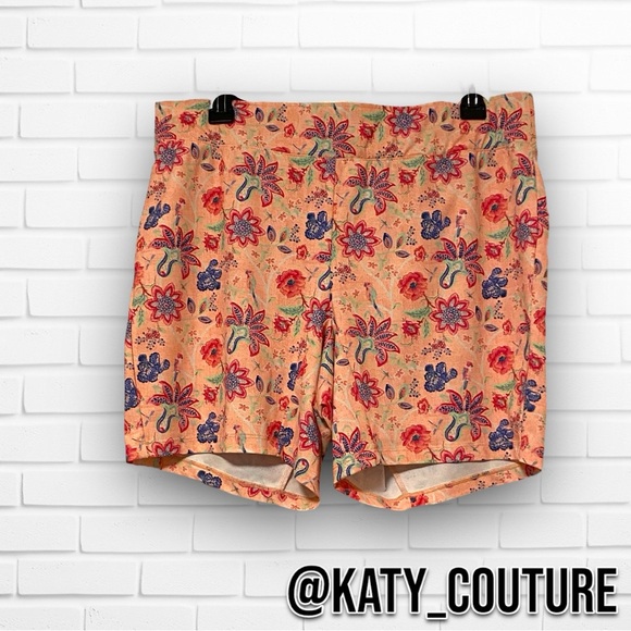 FAIRWAY & GREENE LADIES GOLF SHORTS, SIZE XL, NWOT. - Picture 1 of 3